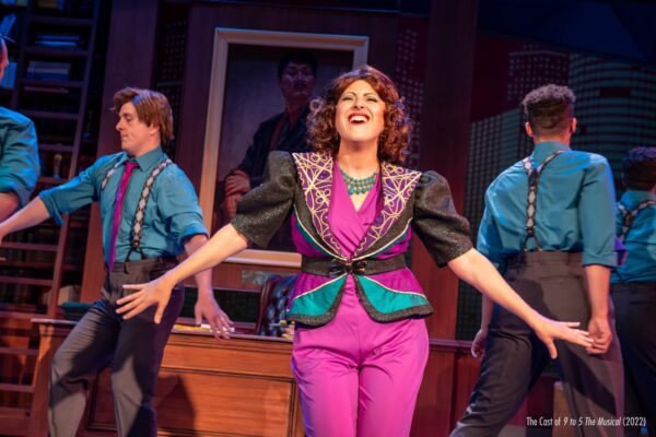 photo_tech_9to5_2022_bartertheatre-2532-scaled-600x400