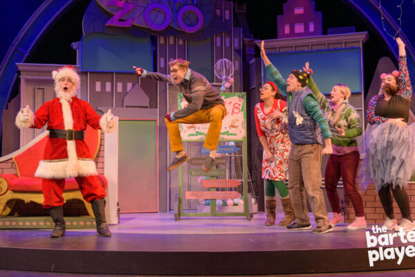 hippopotamusforchristmas_primaryphoto_2023-9